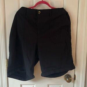 Mid rise Bermuda shorts